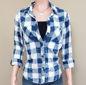 Mudd • Plaid Button Down Size M